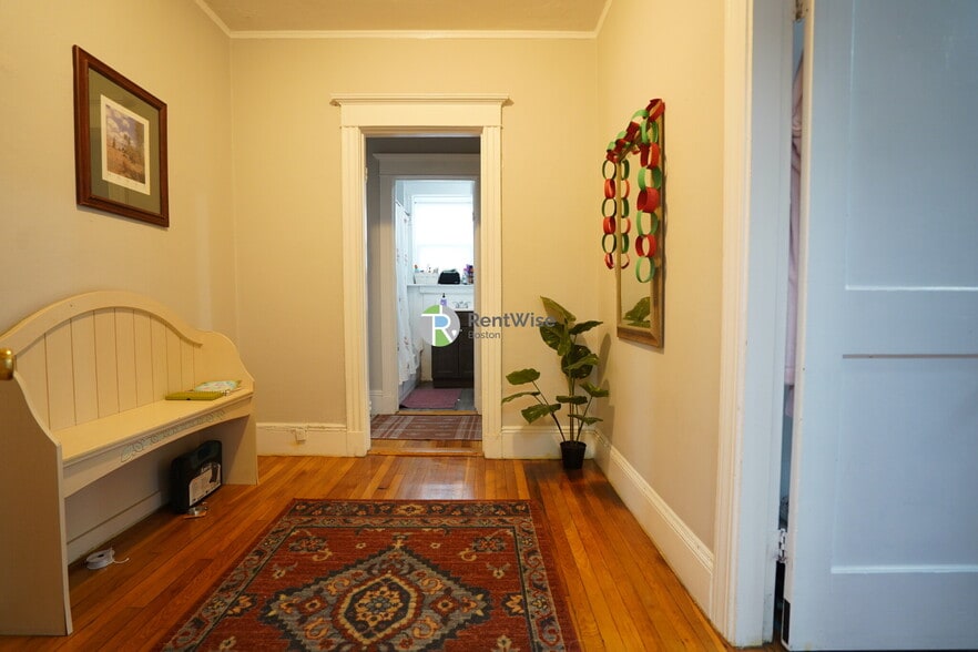 Building Photo - 15 Quint Ave