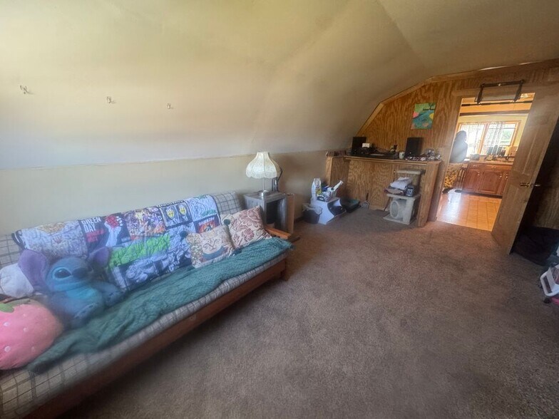 Building Photo - 42 Cupola Rd