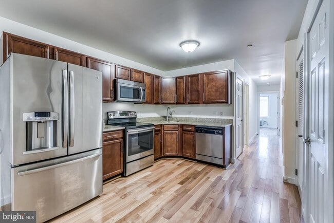 Building Photo - 4122 Haverford Ave