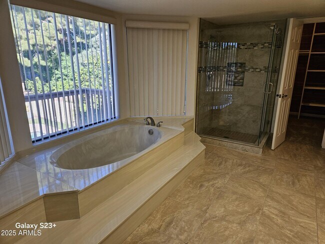 Building Photo - 2344 W Lobo Ave