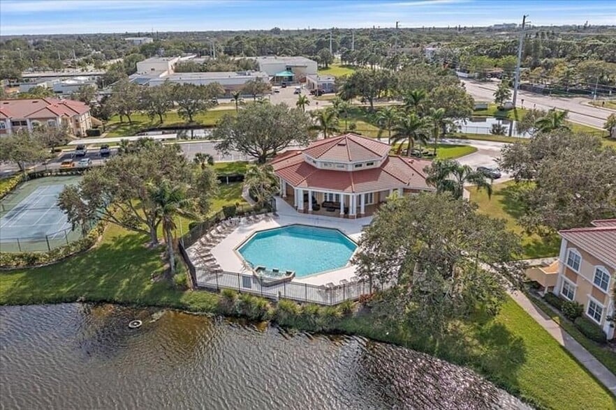 Aerial View - 1025 Villagio Cir