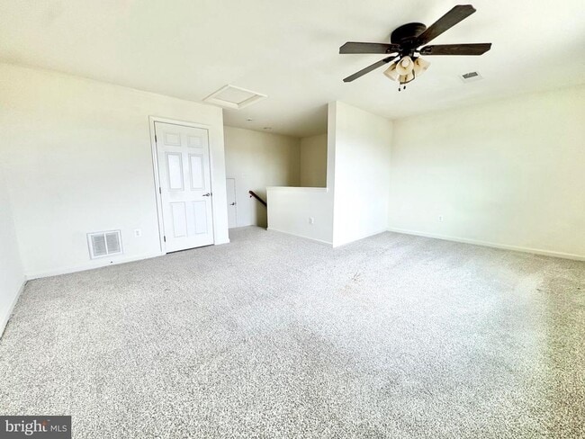 Building Photo - 412 S Greenberry Ln