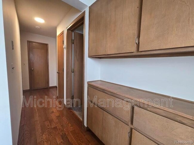 Building Photo - 20231 Kelly Rd