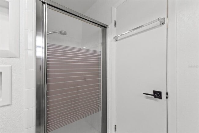 Building Photo - 4000 14th Way NE