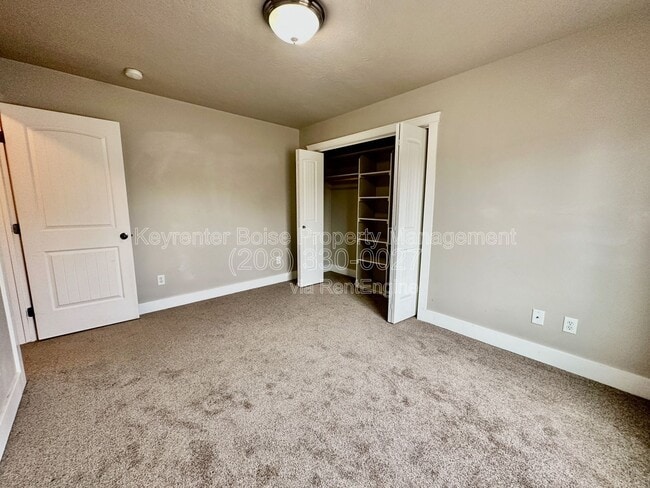 Building Photo - 2225 S Dorothy Ave