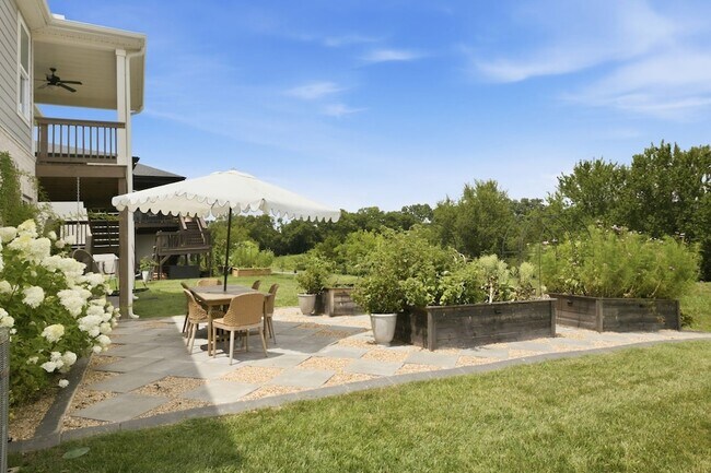 Building Photo - 7628 Delancey Dr