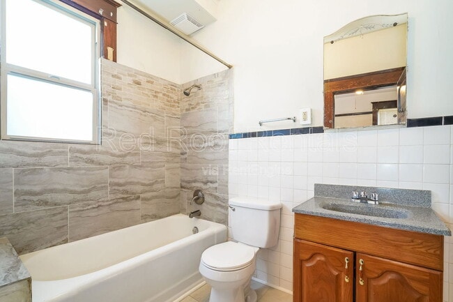 Building Photo - 1319 S 6th Ave