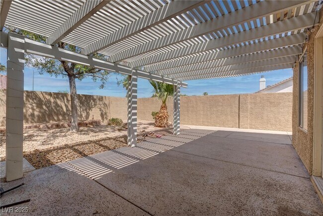 Building Photo - 840 Coastal Beach Rd