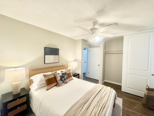 Building Photo - 1002 Julia Ave