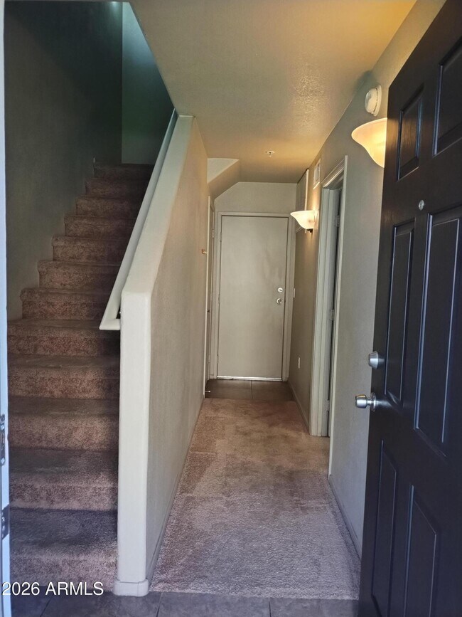 Building Photo - 16825 N 14th St