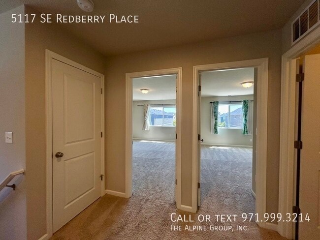 Building Photo - 5117 SE Redberry Pl