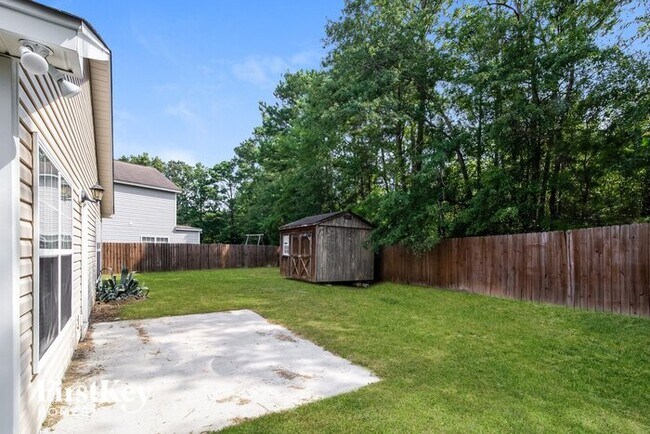 Building Photo - 108 Farm Quarters Dr