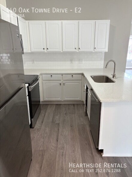 Building Photo - 140 Oak Towne Dr