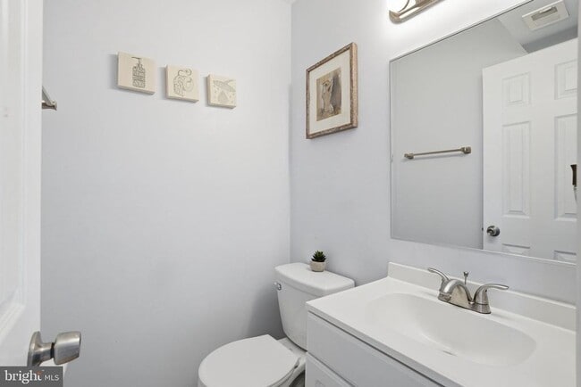 Building Photo - 9175 Broken Oak Pl