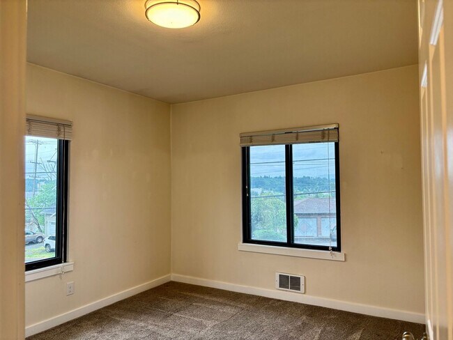 Building Photo - 2018 S 104th St