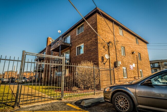 Building Photo - Calumet City Apartments