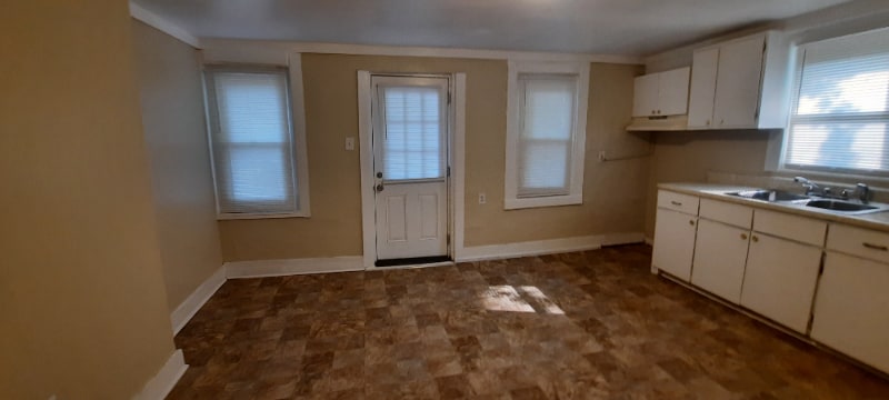 Building Photo - 3009 Clifton Ave