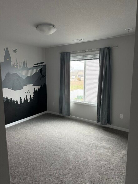 Building Photo - 1749 Ashwood Ave