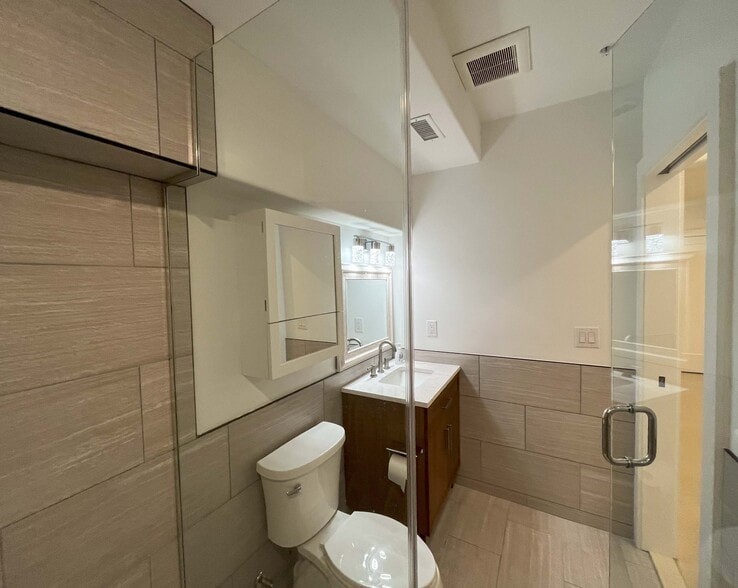 Building Photo - 3680 Indian Queen Ln