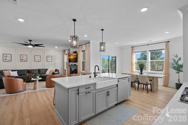Building Photo - 8604 Bridgegate Dr