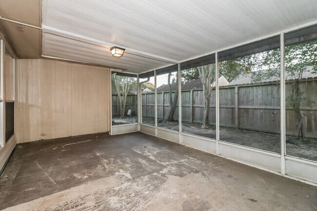 Building Photo - 22527 Guston Hall Ln