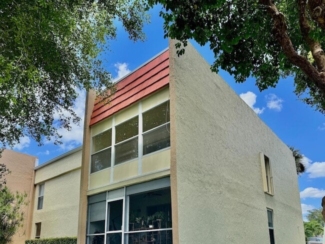 Building Photo - 2800 Fiore Way