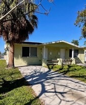 Building Photo - 12527 1st Is