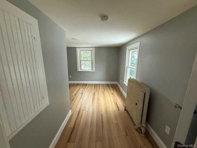 Building Photo - 7 Mulberry St