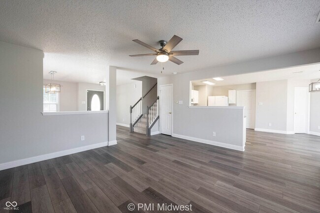 Building Photo - 859 Runnymede Dr