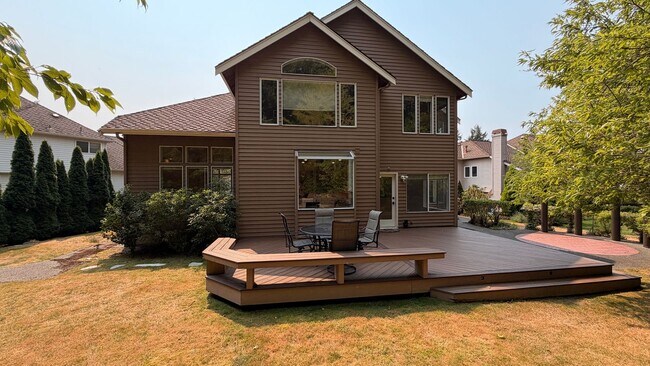 Building Photo - Beautiful Upgraded 4 Bedroom 2.75 Bath Home in Sammamish