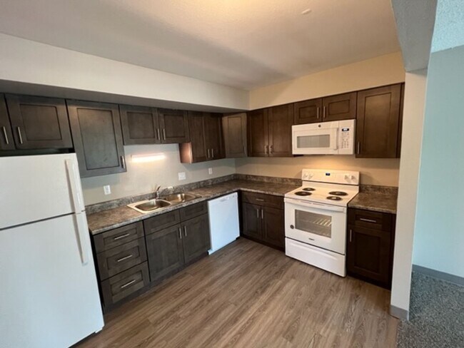 Building Photo - 2 Bedroom in Downtown Omaha