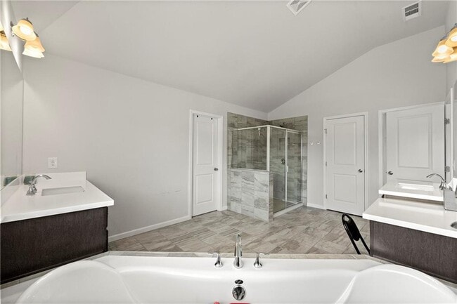 Building Photo - 4105 Vista Pointe Dr