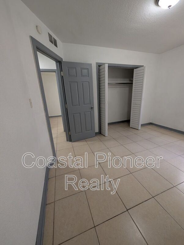 Building Photo - 3721 N Whittier St