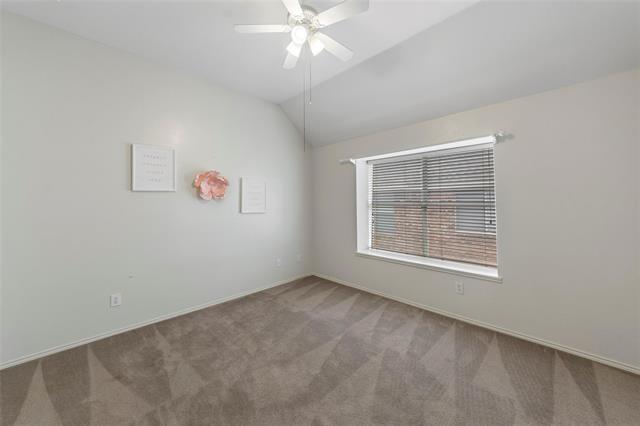 Building Photo - 10616 Red Cedar Dr