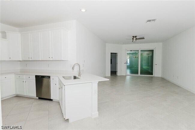 Building Photo - 9099 Leatherwood Loop