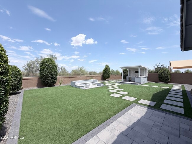 Building Photo - 25509 N 140th Dr