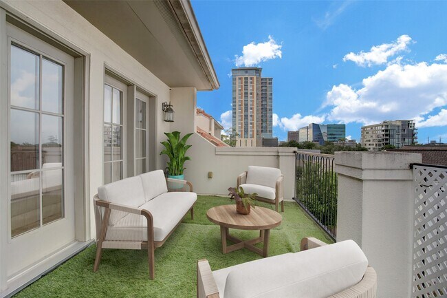 Building Photo - 1415 Oakdale St