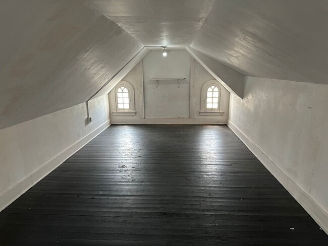 Building Photo - 1217 Florencedale Ave