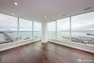 Building Photo - 425 1st St