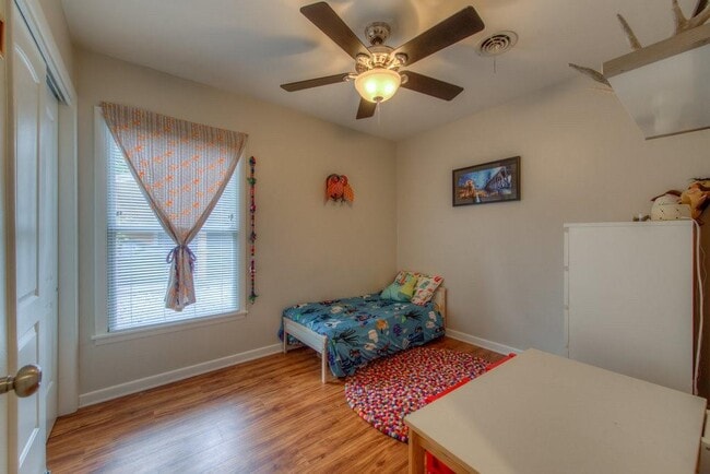 Building Photo - 7608 Delafield Ln