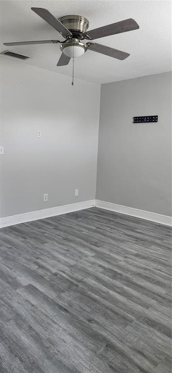 Building Photo - 205 W Amelia Ave