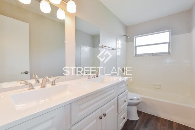 Building Photo - NOW OFFERING FIRST 2 FULL MONTH FREE OR A ...