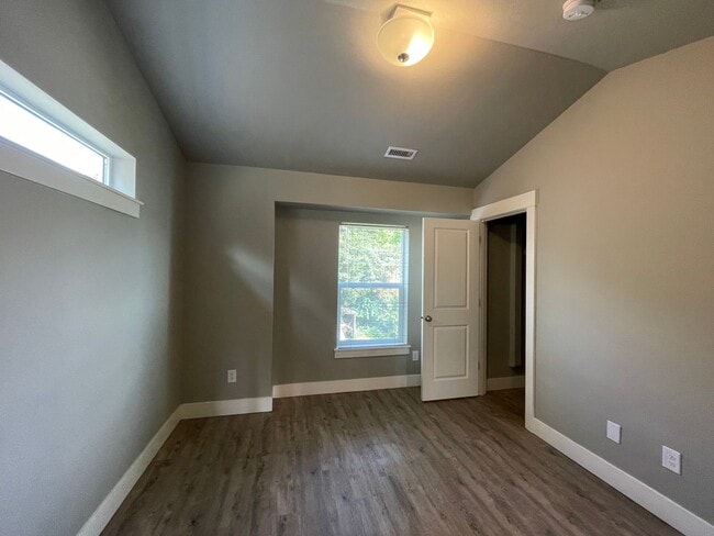 Building Photo - 2020 Build ~ 3Bd/ 1.5Ba Home in Hazelwood Neighborhood ~ Single Car Garage