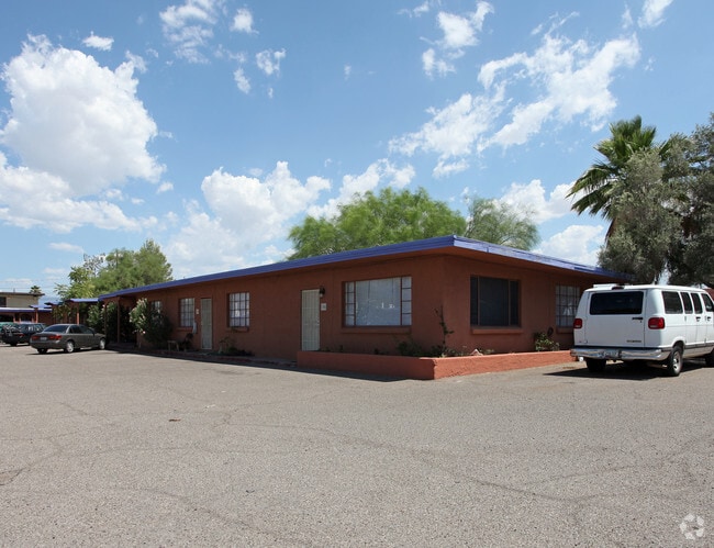 Primary Photo - Casitas @ Thirteen Forty