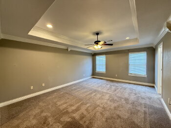 Building Photo - Amazing 4BR House with 3 Car Garage