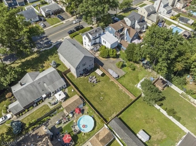 Building Photo - Modern Colonial Single-Family Home