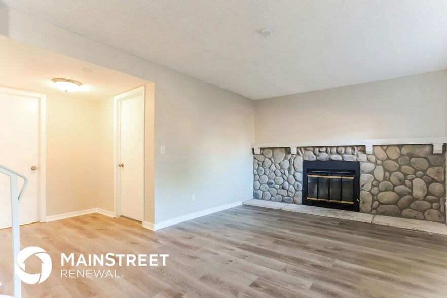 Building Photo - 5690 S Netherland St