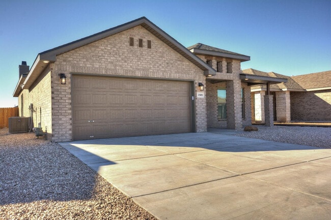 Building Photo - 1909 135th St
