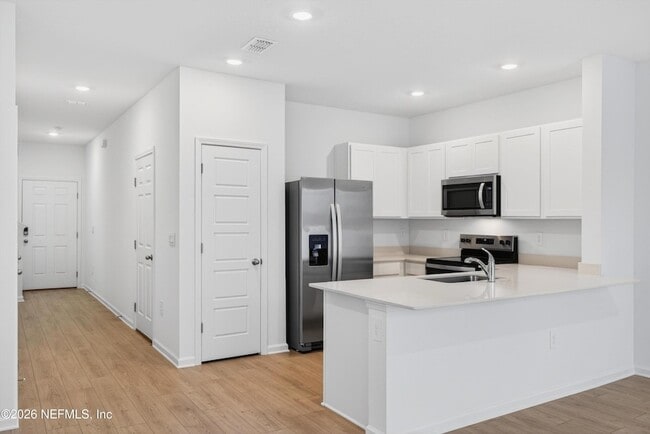 Building Photo - 1460 Jeremiah St