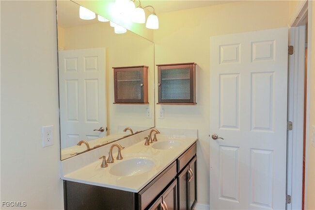 Building Photo - 3886 Tilbor Circle